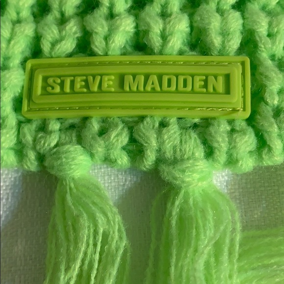 Scarf - Picture 3 of 4